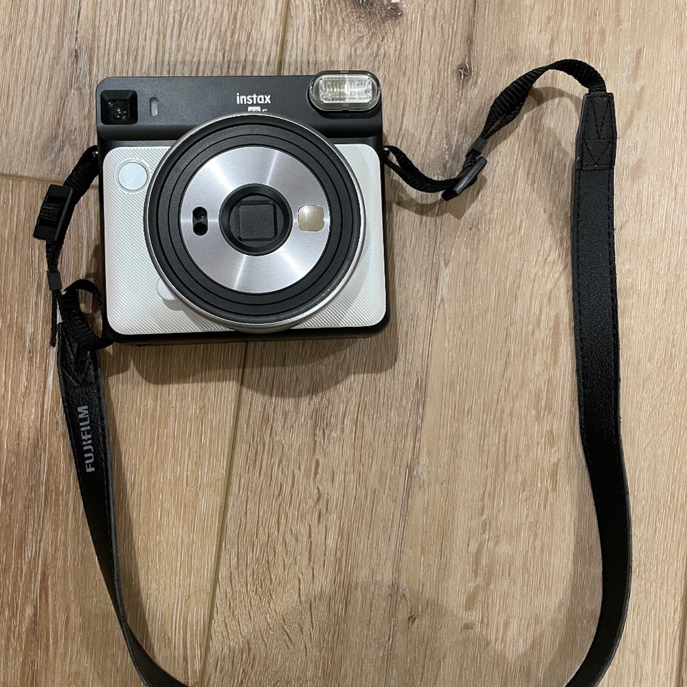 Fujifilm Instax Square SQ6 - Instant Film Camera